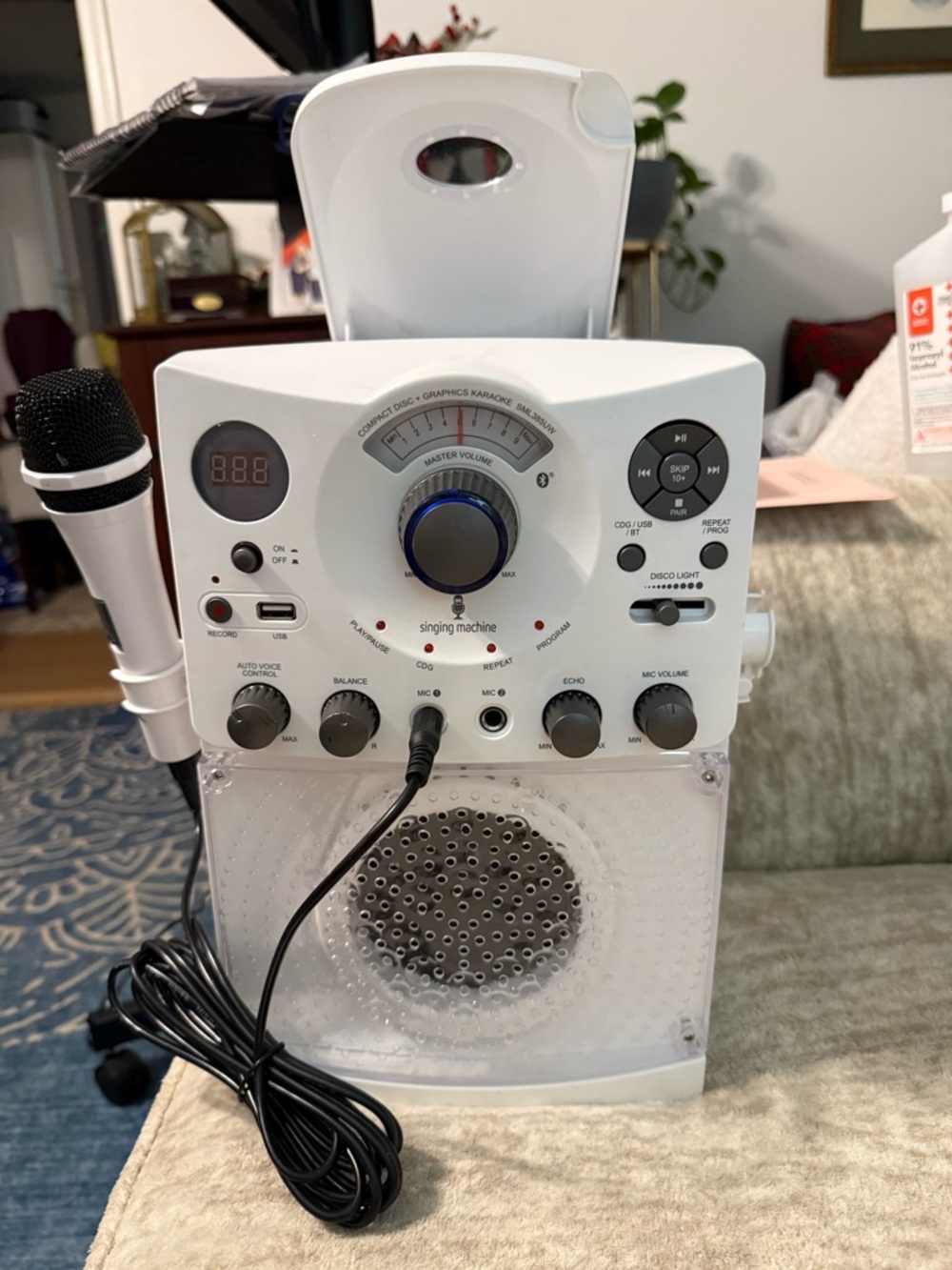 White Portable Singing Machine Karaoke Speaker with Wired Microphone